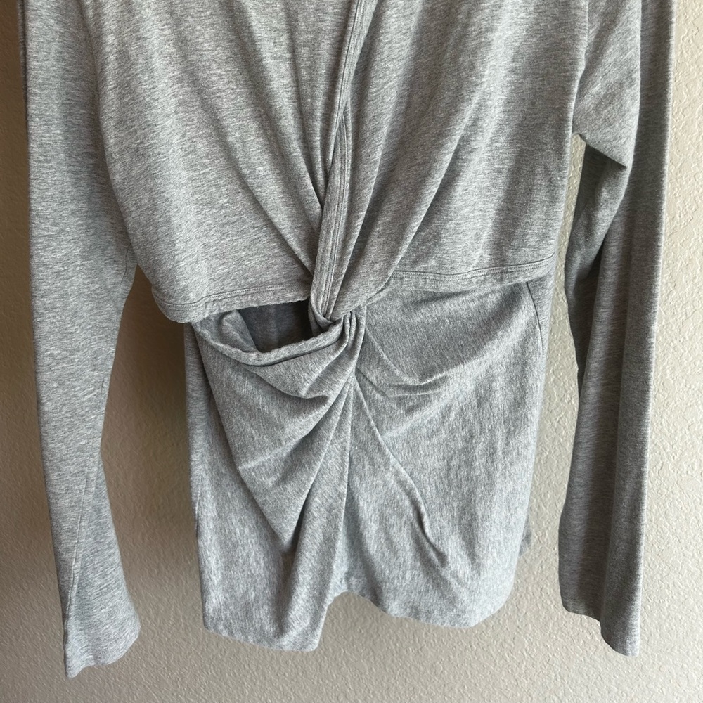 CAbi twisted back medium gray cotton long sleeve top